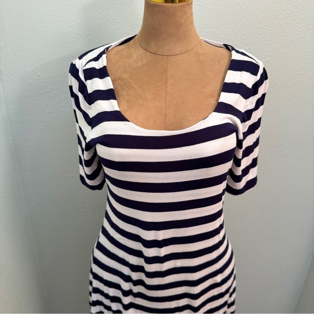 Chelsea & Theodore T Shirt Dress, Navy White Stripe, M, Lined, Rayon, Nautical​​ - Picture 3 of 11